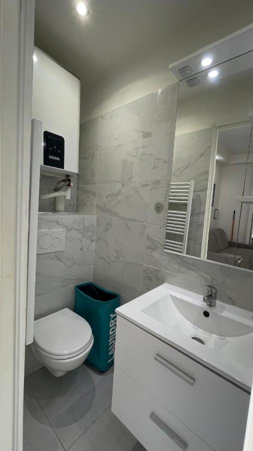 Studio Rue Pietonne Proche Plage Menton Exterior foto